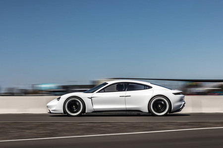 Porsche asegura que su Mission E será un Tesla Killer, un deportivo de verdad