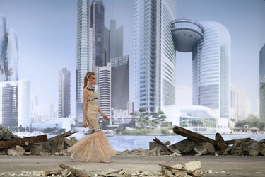 Chanel Alta Costura Otoño-Invierno 2013/14: desfilando en la ciudad del futuro