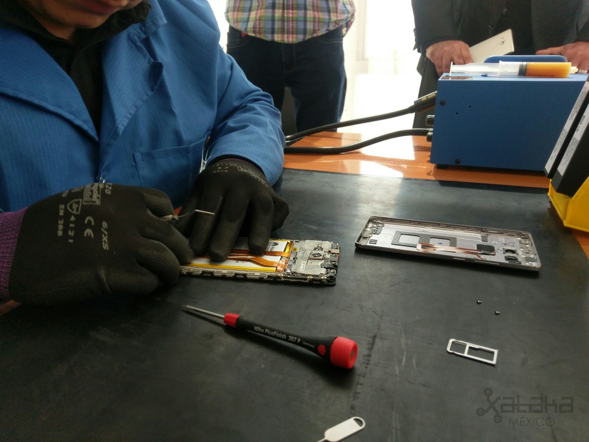 Foto de Desensamble del Huawei Mate 8 (1/8)