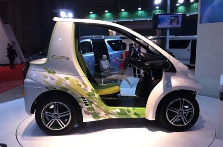 Toyota pondrá a la venta una versión del COMS EV de dos plazas