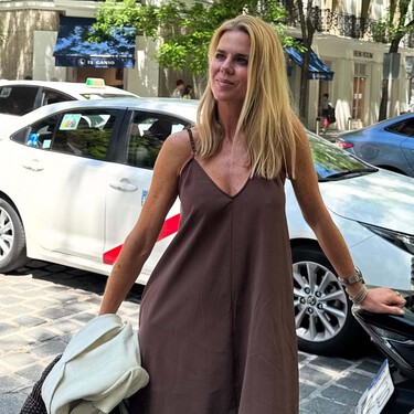 Parfois tiene un nuevo vestido que viene dispuesto a arrasar: es en color marrón, fresquito y muy elegante