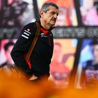 Netflix convirtió a Guenther Steiner en una estrella de la F1. Tras ser despedido, pide a su equipo una indemnización por usar su imagen 