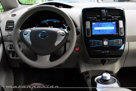 nissan_leaf_17.jpg