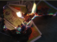 Esa costumbre de quemar el dinero
