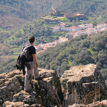 Una mezquita milenaria y con una de las romerías más antiguas de España: el precioso pueblo de Huelva ideal para una escapada en primavera 
