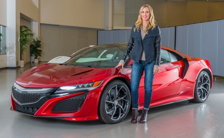 Las mujeres también crean superdeportivos: Michelle Christensen es la creativa detrás del Acura NSX
