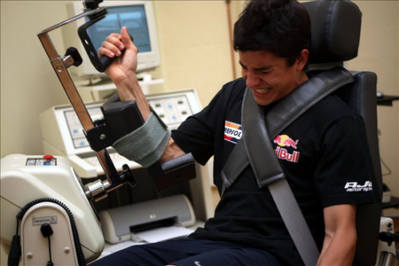 Marc Márquez se emplea a fondo en la recuperación de su hombro