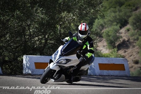 Llega el Kymco Xciting 400i con ABS