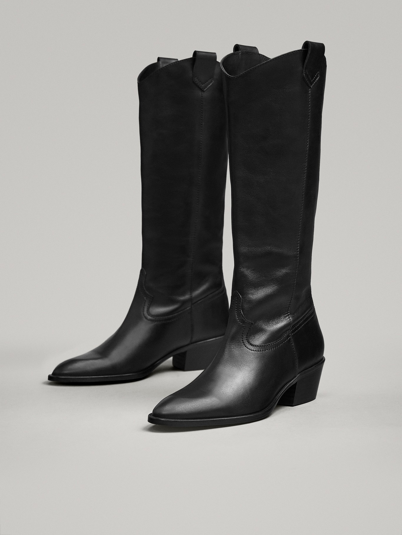 Botas y botines cowboy de Zara, Uterqüe, Mango, Massimo Dutti y Stradivarius Botas y botines cowboy de Zara, Uterqüe, Mango, Massimo Dutti y Stradivarius