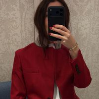Nuevo en Mango: el conjunto monocolor más elegante, sofisticado y favorecedor para volver a la oficina en septiembre con estilo 