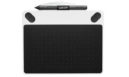 Si dibujas en el ordenador, esta mañana tienes una Wacom Intuos Draw en Mediamarkt por sólo 49,90 euros