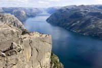 Sobrevolar el Púlpito y el Fiordo Lysefjord en helicóptero