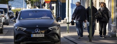 Prohibir cargar la batería al 100% y otras medidas para evitar los incendios en coches eléctricos: poca base científica, mucho postureo 