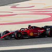 Charles Leclerc le da a Ferrari una pole que acarició Carlos Sainz y Fernando Alonso saldrá octavo en Baréin