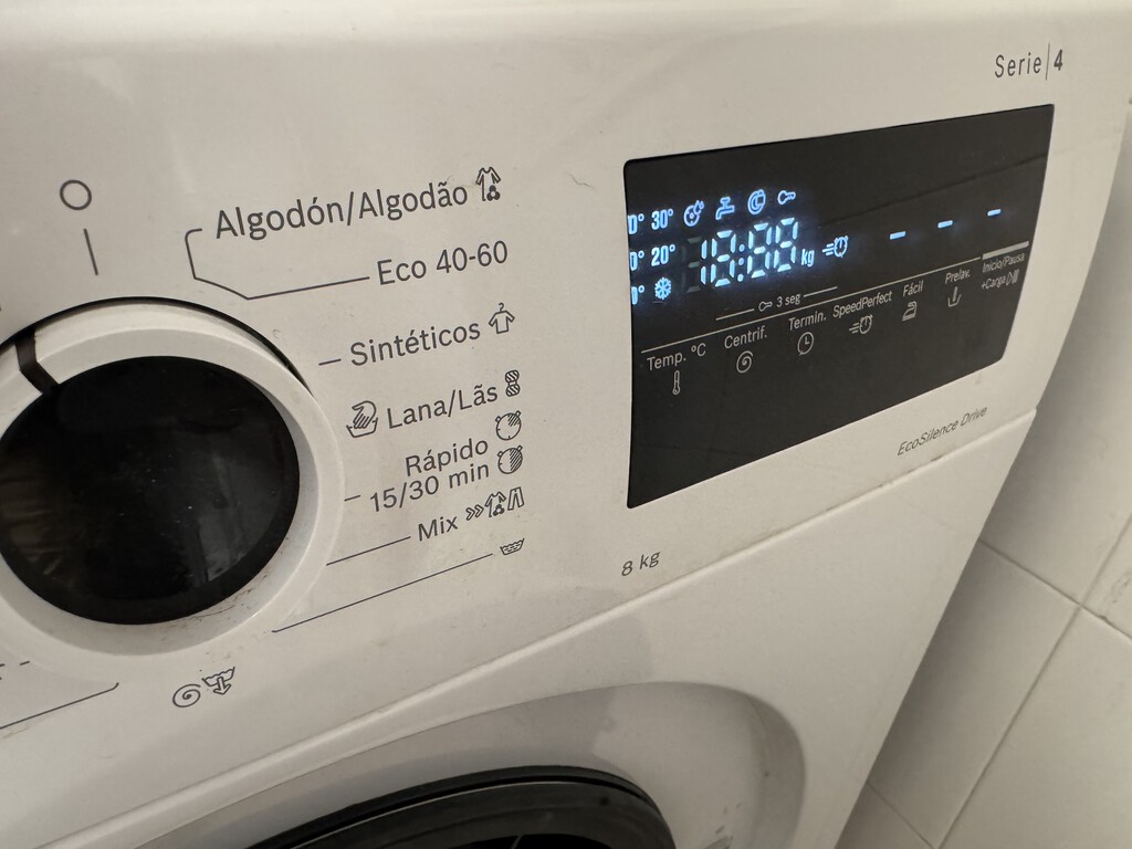 Las lavadoras tienen una función muy desconocida. Sirve para quitar las manchas rebeldes y las abuelas usaban algo parecido 