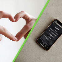 Nos vendieron que la IA revolucionaría al mundo, pero hallamos un problema: la mayoría prioriza adularnos en lugar de informarnos