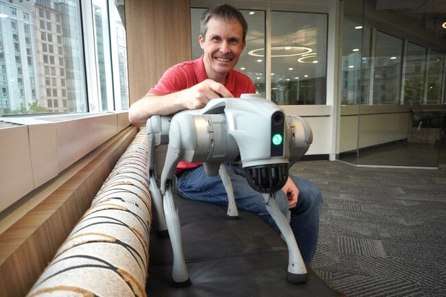 Un Periodista Gasto 4 017 Dolares En Un Perro Robot Chino Y Descubrio Que Lo Mas Importante Del Invento Estaba En Su Precio