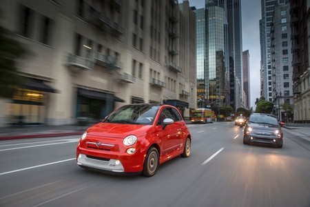Los sacrificios del avance tecnológico. FCA pierde 20 mil dólares con cada FIAT 500e