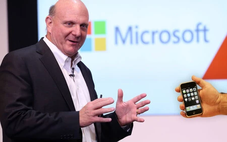 Copia De Steve Ballmer Con El Primer Iphone