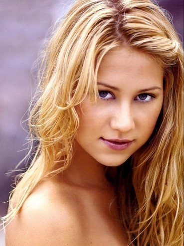Anna Kournikova es una gatita mala