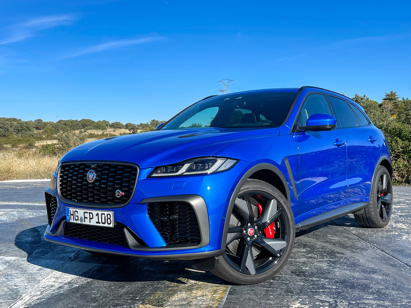 Probamos el Jaguar F-PACE SVR: un exclusivo SUV deportivo de 550 CV con alma, personalidad y un sonido que enamora