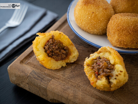 Patatas rellenas colombianas: receta tradicional con puro sabor latino