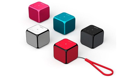 El colorido altavoz Sony SRS-X11, es el regalo económico perfecto para el Día del Padre, por 49 euros en Amazon