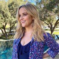 "Me sentía más deprimida que nunca": Reese Witherspoon habla de la falta de apoyo que sintió al convertirse en madre 