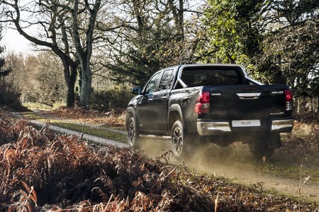 Toyota Hilux Invincible 50 Chrome 2018 1