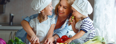 11 juegos divertidos para involucrar a los niños pequeños en la cocina