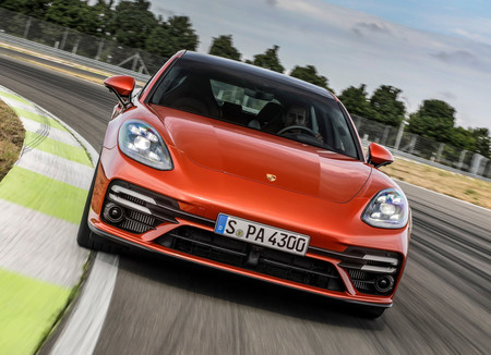 El Porsche Panamera 2021 se pone al día con varios motores nuevos y una segunda variante híbrida