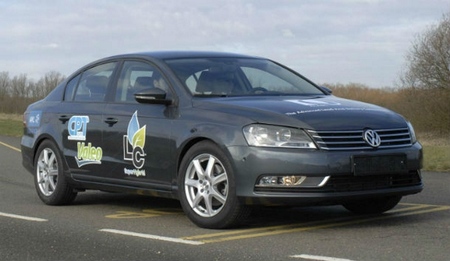 CPT presenta el primer coche híbrido de bajo coste