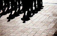 La crisis aprovecha el "viento de cola"