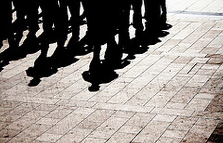 La crisis aprovecha el "viento de cola"