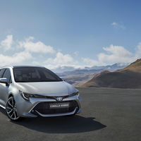 El Toyota Corolla Touring Sports crece a modo de vagoneta con cajuela de 600 litros