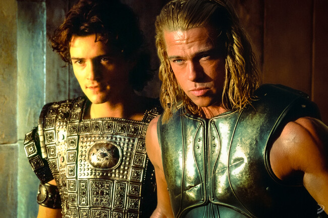 "Lo borré de mi memoria". Hace 22 años, Orlando Bloom realmente odió hacer de este mítico personaje junto a Brad Pitt