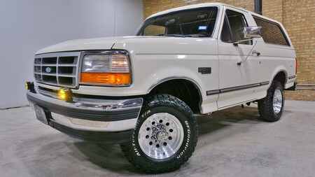 Ford Bronco Chicago Motors 9