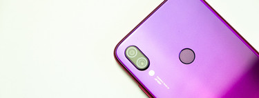 Por qué todos los móviles con lector de huellas en pantalla usan paneles OLED (de momento) 