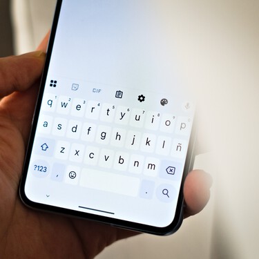 Hace años era la primera app que instalábamos al estrenar móvil. Hoy, Google y Apple los han convertido en una especie en extinción 