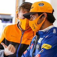 La pregunta que todos se hacen en la Fórmula 1: ¿Se ha equivocado Carlos Sainz cambiando McLaren por Ferrari?