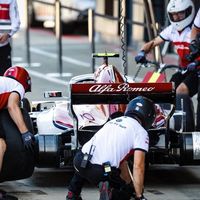 Fernando Alonso advierte y con razón de que "hay tres (equipos) Ferrari en pista"