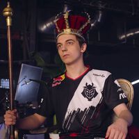 Era un jugador odiado y ahora es la gran esperanza de los fans de League of Legends. Aunque casi nadie se acuerda, los comienzos de Caps estuvieron rodeados de polémica