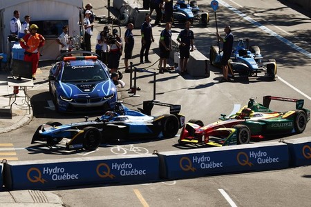 formula-e-pitlane