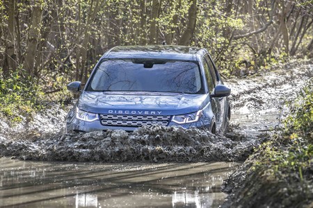 Land Rover Discovery Sport 2019 4