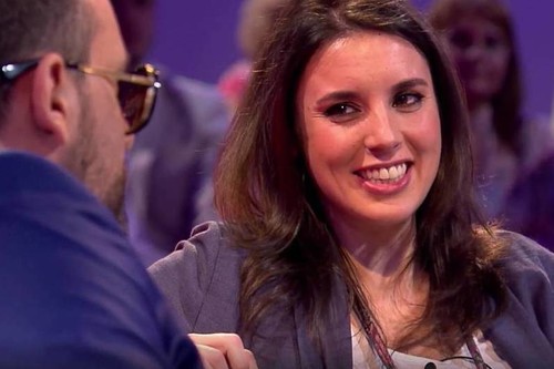 Irene Montero enfrentada a una madre por gestación subrogada en el programa de Risto