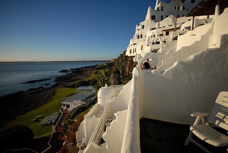 Casapueblo, el sueño de un artista hecho realidad en la costa uruguaya