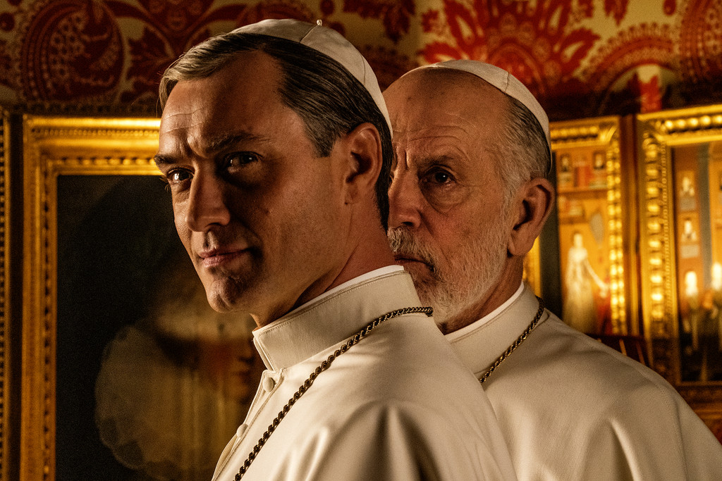 Venecia 2019: 'The New Pope'. La serie de Paolo Sorrentino vuelve con más mística de neón y nuevos Papas