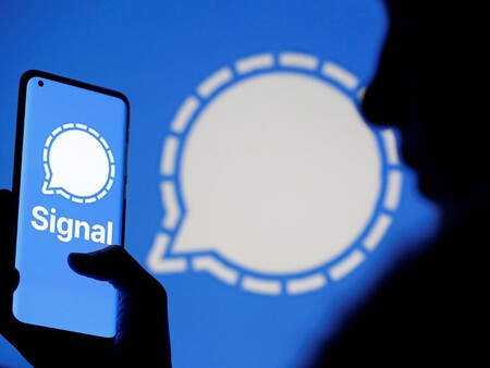 Signal introduce 'Transferir cuenta' para pasar fácilmente los chats entre móviles Android: así funciona