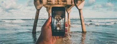 Las fundas impermeables para la playa parecen una gran idea. Pero también pueden achicharrar tu móvil
