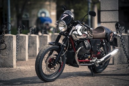 Moto Guzzi V7 Racer 2014